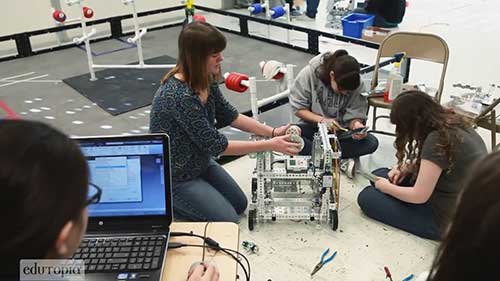 机器人搭建如何拓宽学生的想象力