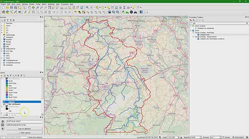 使用QGIS绘制溪流及集水区
