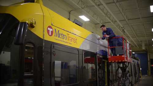翻新Metro Transit的1型轻轨车辆